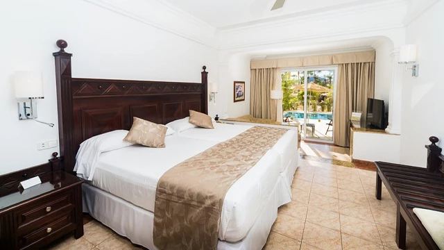 RIU Cabo San Lucas slide galería 2